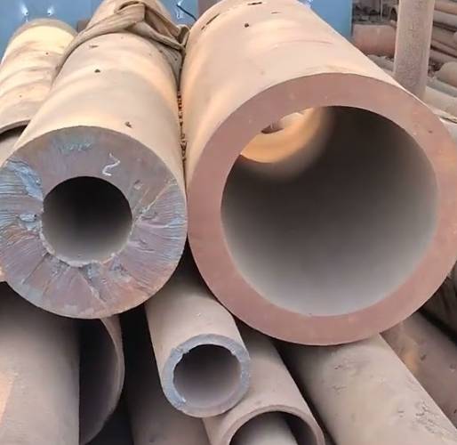 MS Seamless Pipes for High-Pressure and Critical Service Applications